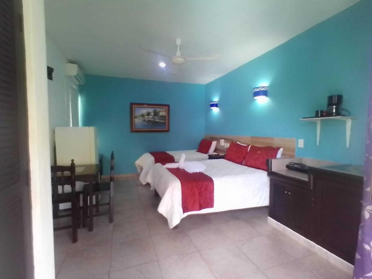 Hotel Acuario PLAYA DEL CARMEN Playa del Carmen Exterior foto